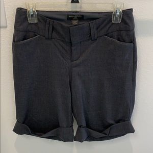Women’s Banana Republic lined shorts